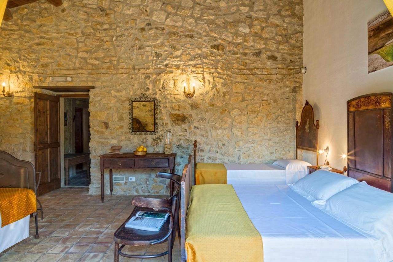 Masseria Fortificata Lo Zafferaneto Buccheri Extérieur photo